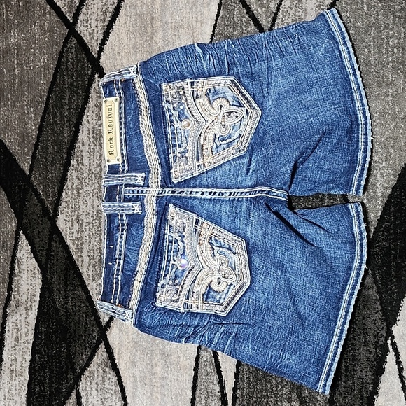 ROCK REVIVAL DELLAH EASY EMBROIDERED RHINESTONES SEQUINS FAUX-FLAP DENIM SHORTS - Picture 12 of 16